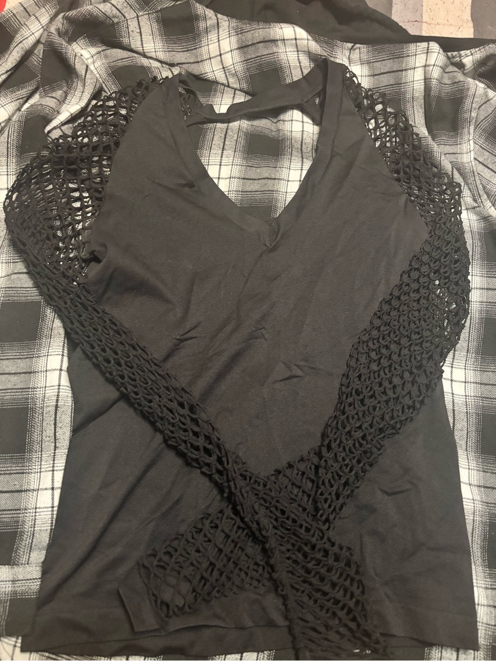 VENUS Black Mesh Sleeve V-Neck Women's Top